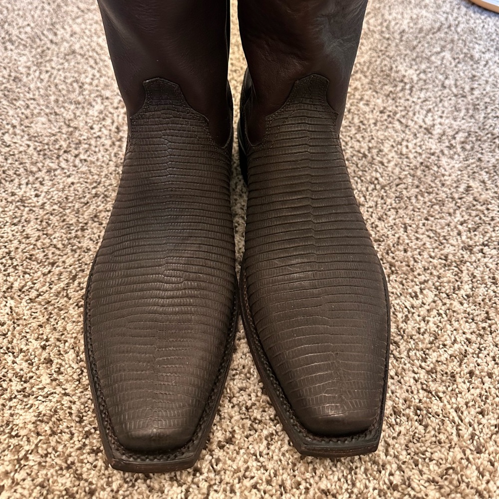 Tecovas Brown Lizard boots, size 10, never been worn.
